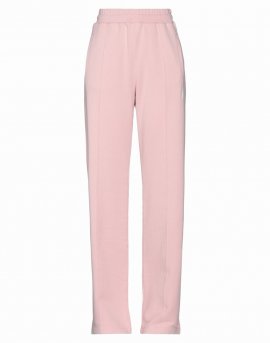 Pants In Pink