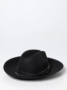 Hats In Nero